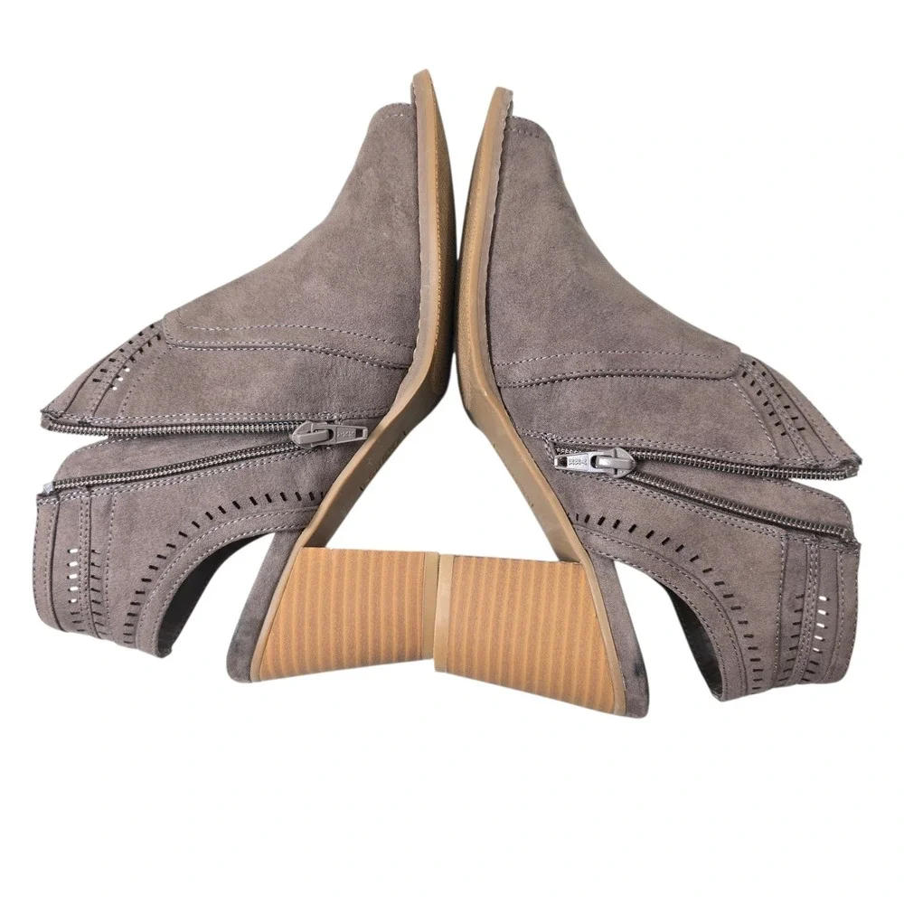 Sonoma Women's Taupe Gray Faux Suede Peep Toe Heeled Booties‎ Ankle Boots